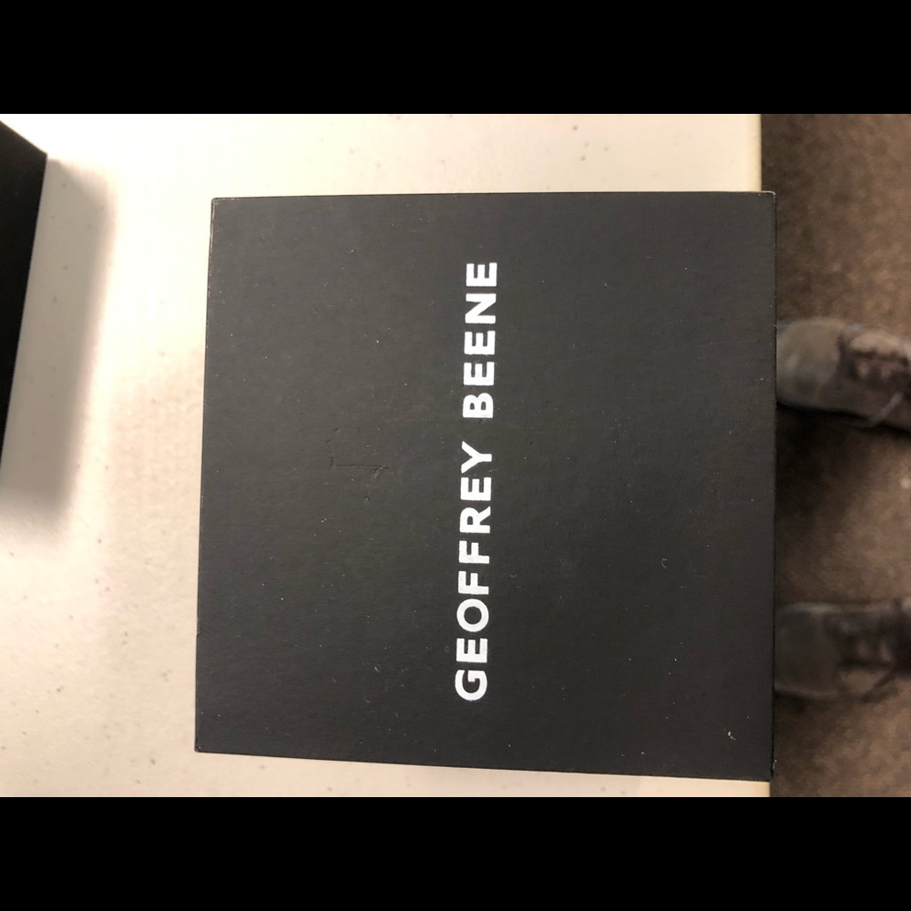 Geoffrey Beene Watch - Picture 3 of 3